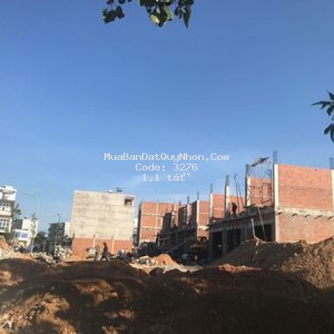 150m2 đất đã xây móng ở ngã tư tuy phước bán 1ty1