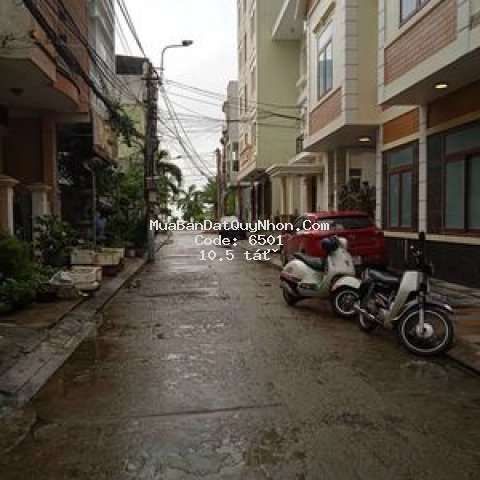 Ban biet thu gan bien.