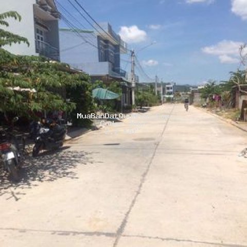 Bán đất sau lưng làng sos chợ dinh, nhơn bình