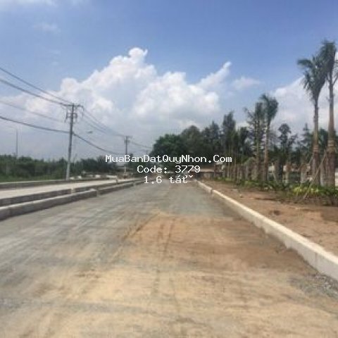 Bán lô sau đh fpt giá rẻ 80m2 - sổ liền