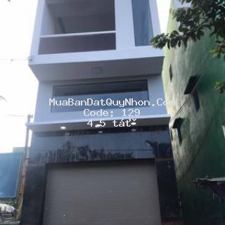 Bán nhà 2,5 mê ngay cổng chợ hoa lư buôn bán Bán nhà 2,5 mê ngay cổng chợ hoa lư buôn bán