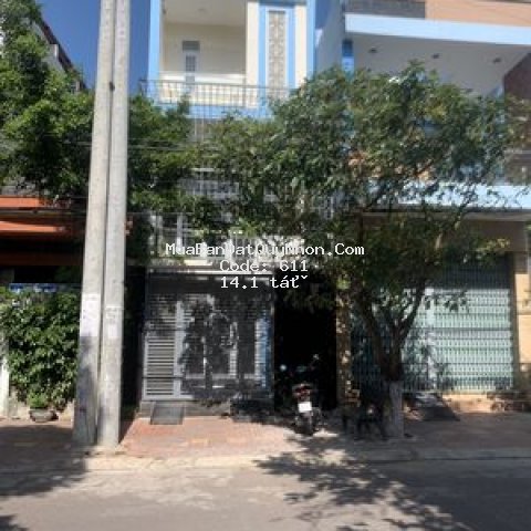 Bán nhà 4 mê mặt tiền đường cần vương