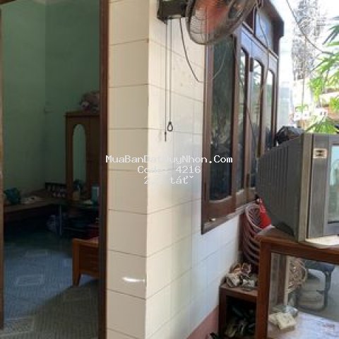 Bán nhà hẻm ba gác khu vực tháp đôi. quy nhơn