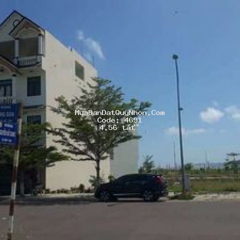 Cần bán lô đất 04-05 ngã ba đường yongzan & nguyễn
