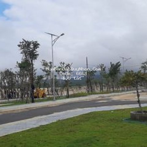 Cần bán lô đất 2 mặt tiền, view biển, giá chỉ 1tỷ5