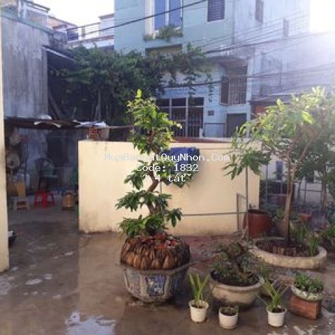 Cc cần bán nhà hẻm 1029 trần hưng đạo . Cc cần bán nhà hẻm 1029 trần hưng đạo .