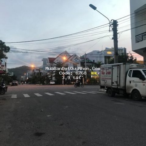 đất sổ đổ 90m2 mt đường 3 sao vàng