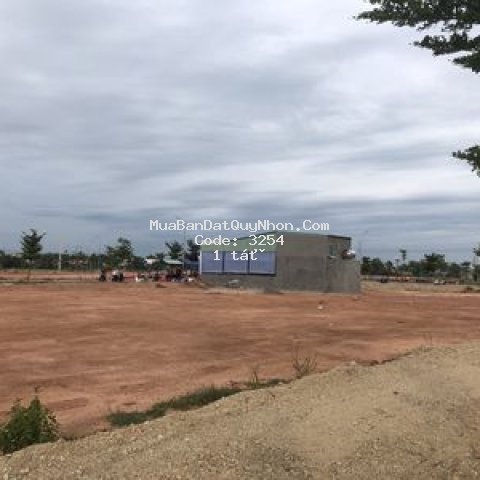 đất trung tâm đập đá