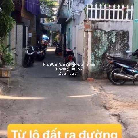 đất vuông vắn giá hợp lý thích hợp mua ở hoặc đầu