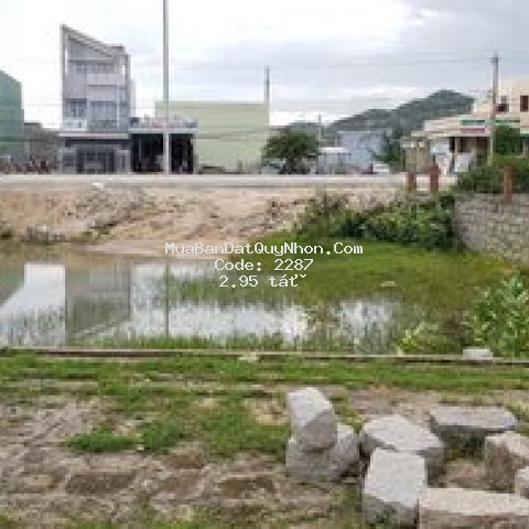 Gấp đất ngã tư sung sướng , phù cát , bình định