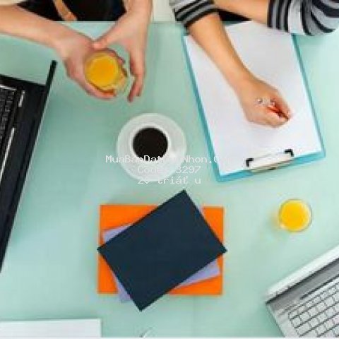 Kẹt tiền trả nợ bán gấp