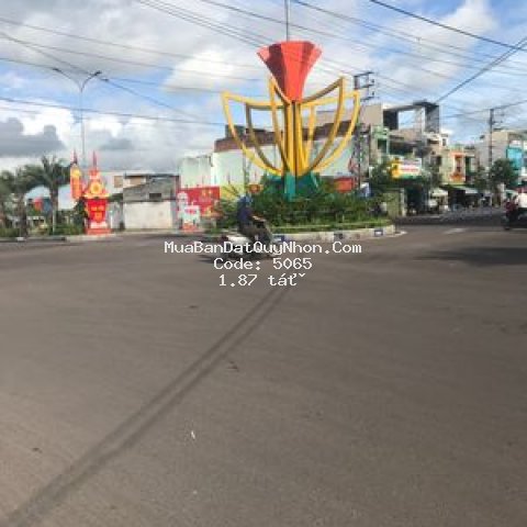 Lô 132m2 đông bàn thành block a đối diện honda đep