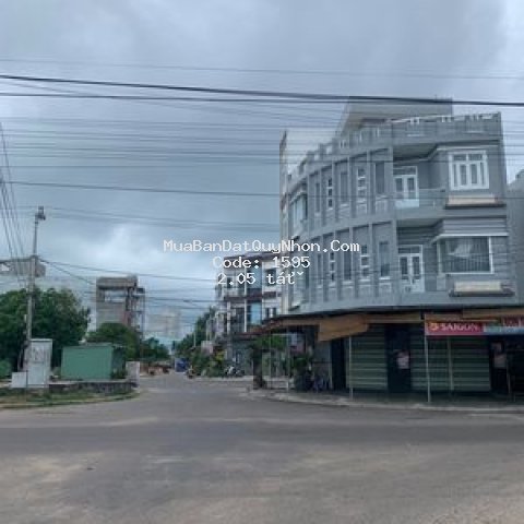 Lô đất sát góc đường 3 sao vàng