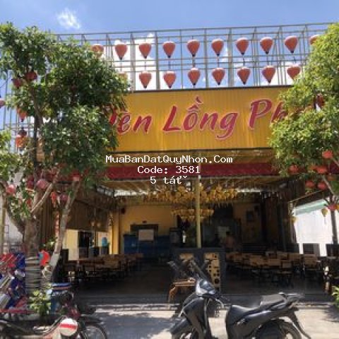 Mặt bằng kinh doanh đẹp 200m2