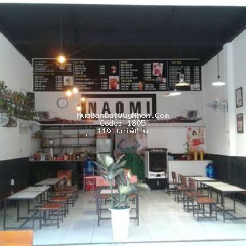 Mặt bằng kinh doanh rộng rãi, thoáng mát.
