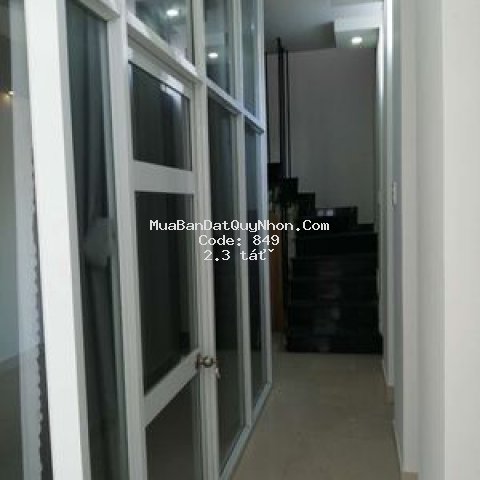 Nhà 1 mê mới cần bán hẻm cạn, rộng hoàng văn thụ Nhà 1 mê mới cần bán hẻm cạn, rộng hoàng văn thụ