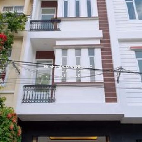 Nhà 1 trệt 2 lầu mặt tiền giá 2.65 tỷ