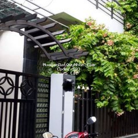 Nhà 2 lầu mới gần biển ngay tp quy nhơn mua ở ngay