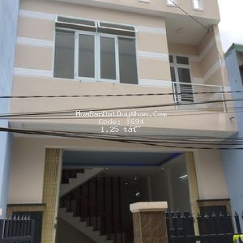 Nhà 2 tầng mới xây hẻm quốc lộ 1a phú tài Nhà 2 tầng mới xây hẻm quốc lộ 1a phú tài