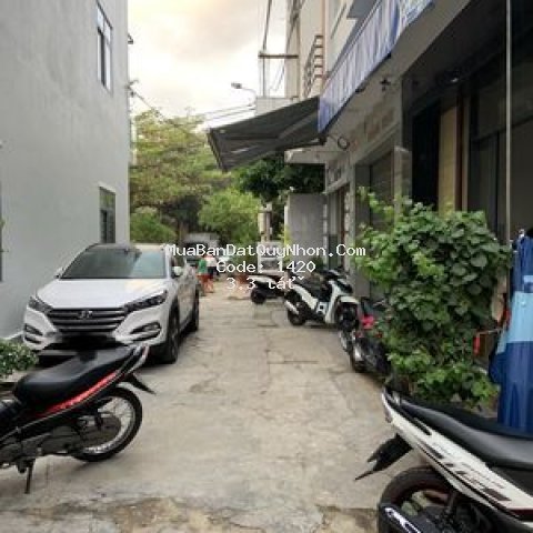 Nhà 3 mê, 3 phòng ngủ, đường nội bộ 5m võ văn dung