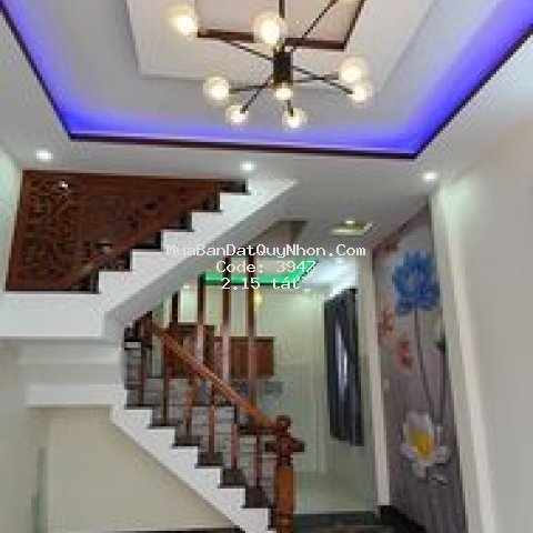 Nhà 3 tầng mới xây hẻm tháp đôi