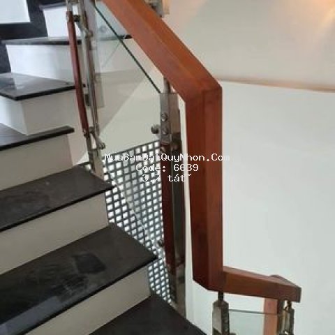 Nhà 3 tầng nguyễn thái học hướng đông nam Nhà 3 tầng nguyễn thái học hướng đông nam