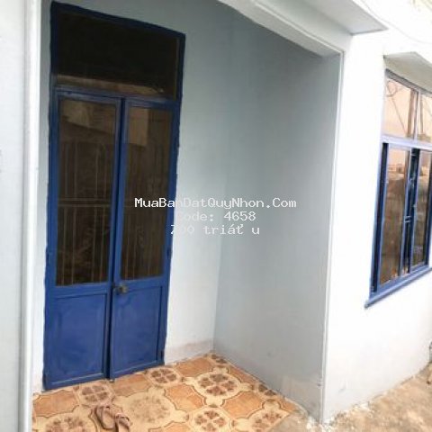 Nhà cấp 4 70m2 700 triệu hoàng văn thụ