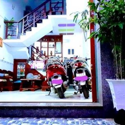 Nhà hẽm lớn gara quyền 60m2 giá 2 tỷ 400tr Nhà hẽm lớn gara quyền 60m2 giá 2 tỷ 400tr