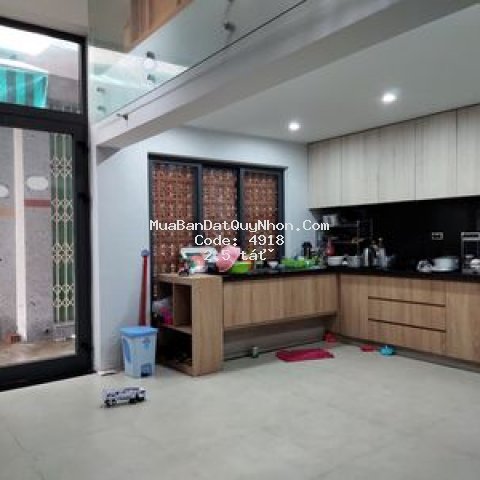 Nhà hẻm thanh niên 2 mê 42m2