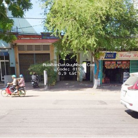 Nhà mặt tiền đường hùng vương, ngay ngã 3 ông thọ Nhà mặt tiền đường hùng vương, ngay ngã 3 ông thọ