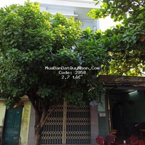 Nhà mặt tiền đường nguyễn khuyến
