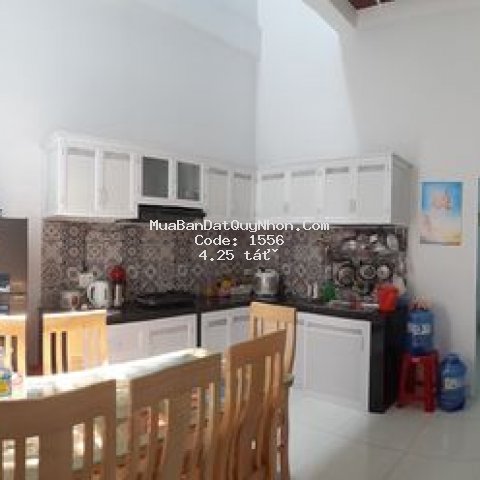 Nhà mặt tiền hoàng văn thái 60m2 giá cực rẻ