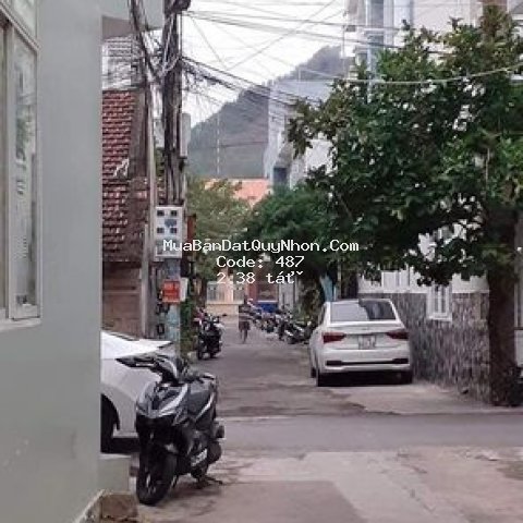 Nhà nội bộ thành thái