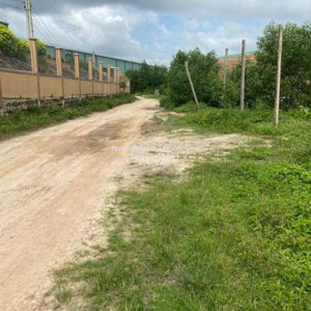 Bán 900m đất gần ngã tư long vân-long mỹ