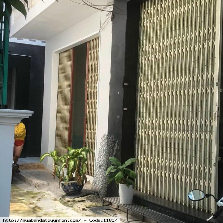 Bán nhà cấp 4_P Nguyễn Văn Cừ_Trung tâm TP Quy Nhơn, ô tô đậu gần nhà khoảng 10m - DT: 52m2 ngang 4,55m vuông vức. - Hiện trạng: nhà cấp 4. - Hướng: Đông Bắc 💰 2tỷ500 thương lượng Bán nhà cấp 4_P Nguyễn Văn Cừ_Trung tâm TP Quy Nhơn, ô tô đậu gần nhà khoảng 10m - DT: 52m2 ngang 4,55m vuông vức. - Hiện trạng: nhà cấp 4. - Hướng: Đông Bắc 💰 2tỷ500 thương lượng