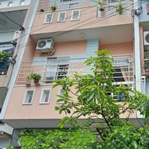 Bán nhà đường cần vương gần công an thành phố.