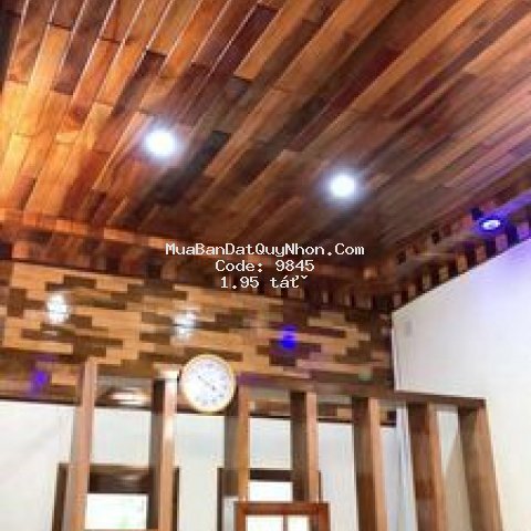 Bán nhà hẻm chuyển ra mặt tiền ở