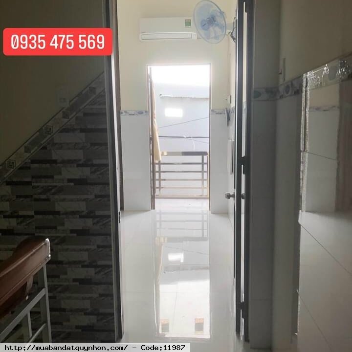 Bán nhà hẻm rộng Nguyễn Thái Học_Quy Nhơn - DT: 40m2 ngang 4, Dtsd: 80m2 - Kết cấu: nhà 2 tầng, xây kiên cố, 2pn, 2wc, 1pk, 1pb, sân phơi. - Nhà cách trục đường chính khoảng 10m - Hướng: Đông Nam 💰2tỷ750 thương lượng Bán nhà hẻm rộng Nguyễn Thái Học_Quy Nhơn - DT: 40m2 ngang 4, Dtsd: 80m2 - Kết cấu: nhà 2 tầng, xây kiên cố, 2pn, 2wc, 1pk, 1pb, sân phơi. - Nhà cách trục đường chính khoảng 10m - Hướng: Đông Nam 💰2tỷ750 thương lượng