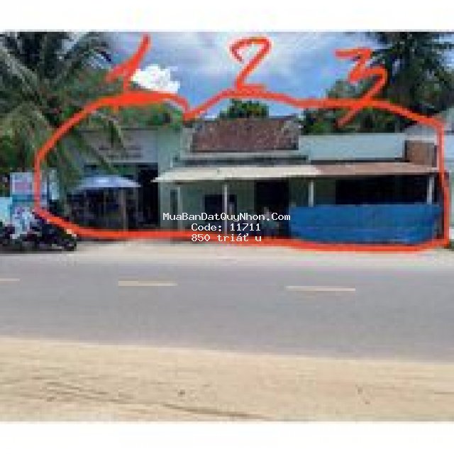 Cần bán nhà mặt tiền khu trung tâm đông dân