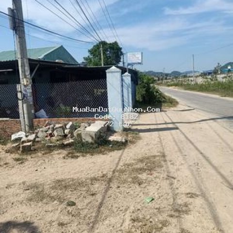 Cần tiền bán nhanh lô đất mặt tiền chợ cực đẹp.