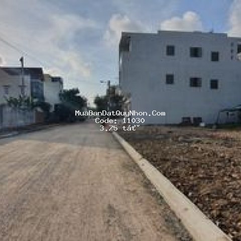 Chính chủ bán lô số 10 lê đại hành phường đống đa