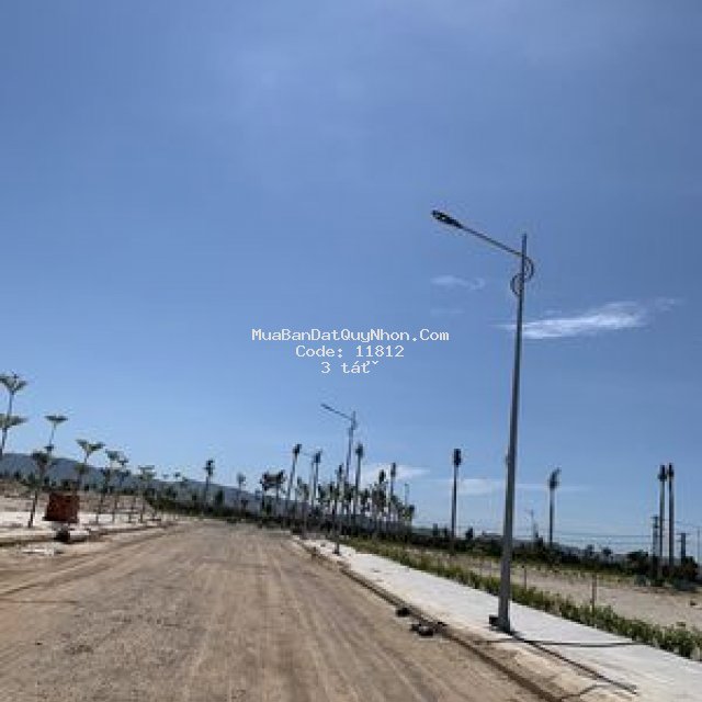 Chính chủ kẹt tiền nên bán lô đn khu an phú thịnh
