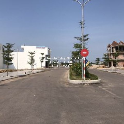 đất đường nhựa, điện âm trung tâm đập đá