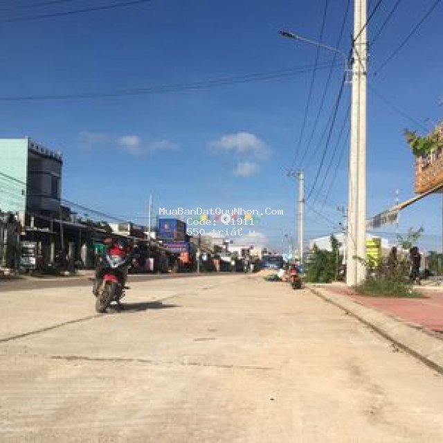 Em hiện có một số nền đất đẹp. trục đường 631