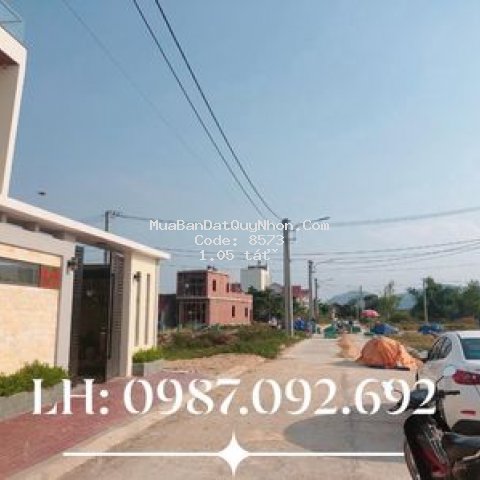 Kẹt tiền bán lô đất bờ giao ngã 4 tuy phước
