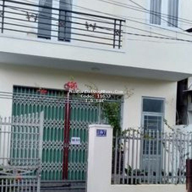 Nhà 1 trệt 1 lầu, đường thanh niên, bình định