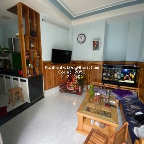 Nhà 3 mê kiên cố đường oto cách biển 200m. giá rẻ Nhà 3 mê kiên cố đường oto cách biển 200m. giá rẻ