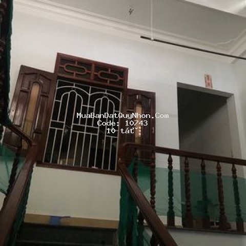 Nhà mặt tiền cần bán gấp, giá mùa covi.