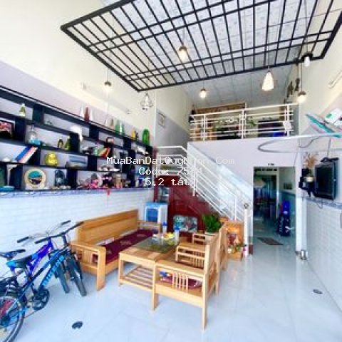 Nhà mặt tiền đường lớn khu du lịch ghềnh ráng