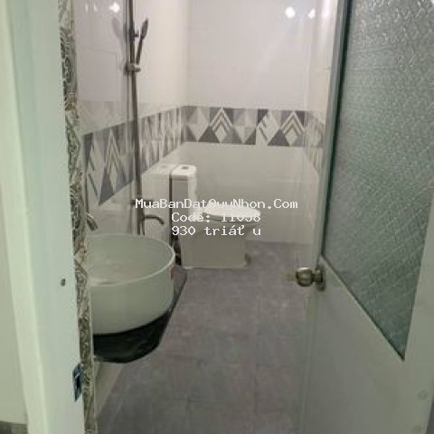Nhà mới xây 1trệt 1 lửng gần chợ gò - tuy phước